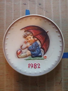 Plato colgante decorativo anual vintage Goebel M.J. Hummel 12ª edición 1982 - Imagen 1 de 5