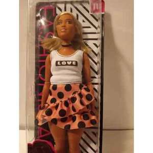 Barbie Fashionistas #111 - Picture 1 of 5
