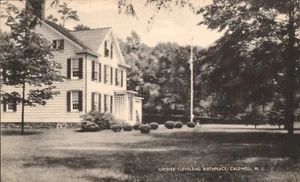 View of Grover Cleveland Birthplace, Caldwell, NJ Postcard Unposted Mayrose - Picture 1 of 2