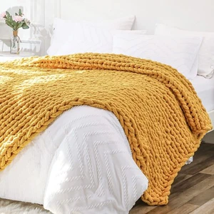 Bigacogo Chunky Knit Blanket Throw 40"x60", 100% Hand Knitted Chenille Throw ... - Picture 1 of 9