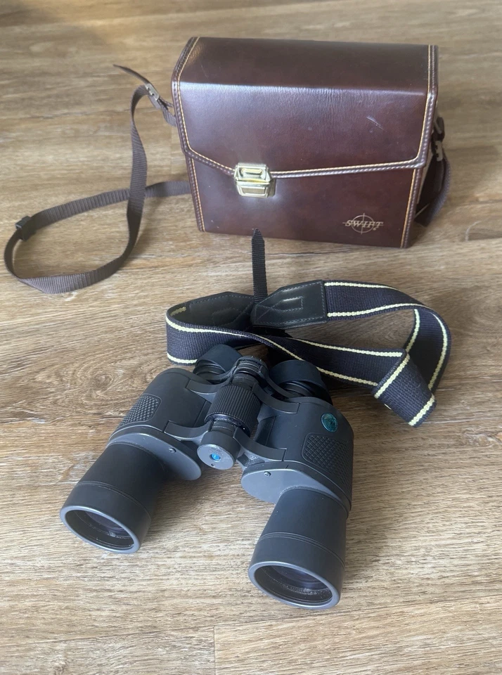 Swift Ultra Lite 8 x 42 Binoculars W/ Case (A4) - Image 1 of 4