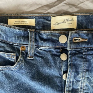 Universal Thread-Women’s High Rise Straight Jeans-Size 8-Medium Blue Denim - Picture 1 of 10