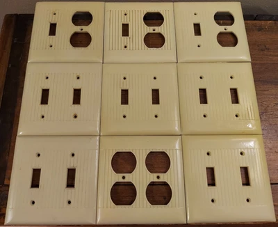 Lote de cubiertas de placa de interruptor de salida acanalada vintage Sierra Electric Uniline Deco MCM Foto 1 de 4