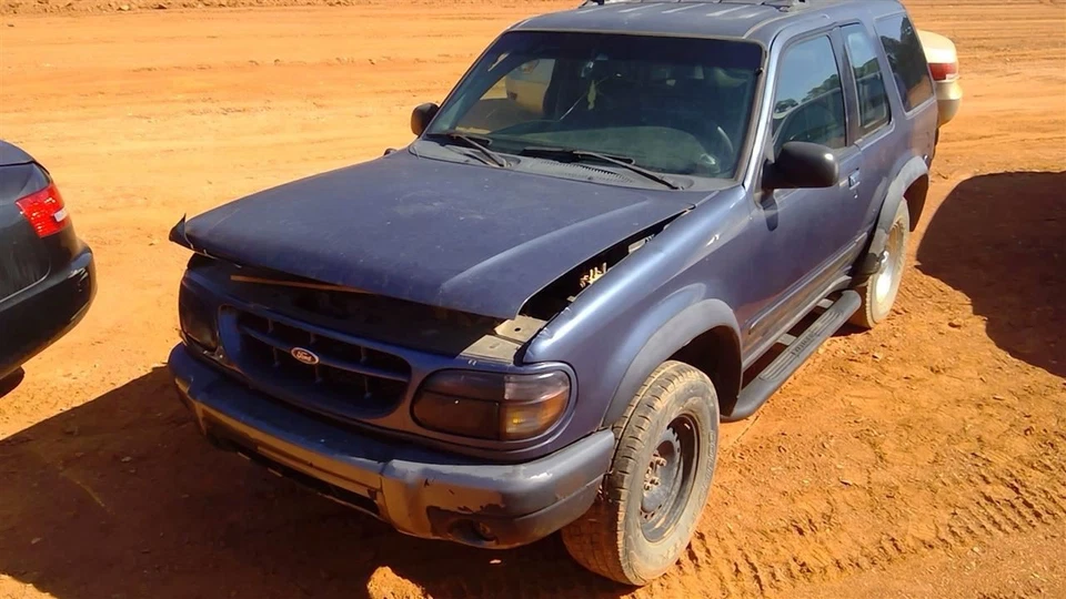 Rear Axle 2 Door Sport Package 4.10 Ratio Fits 95-02 Ford Explorer OEM - Image 1 of 4