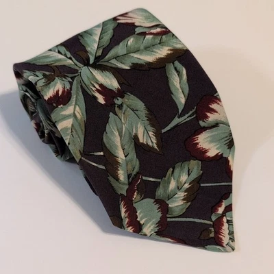 Corbata Floral Polo by Ralph Lauren 58" L x 3.5" W 100% Seda Foto 1 de 4