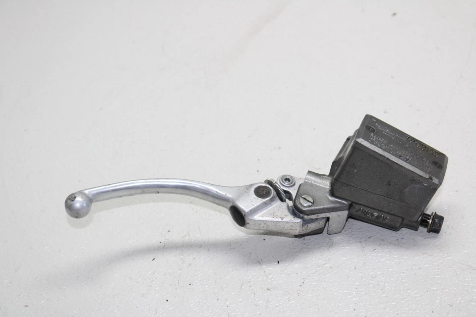 Главный цилиндр переднего тормоза 1986 Honda Interceptor 750 Vfr750f с рычагом - Изображение 1 из 4