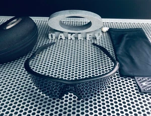 OAKLEY M-FRAME HYBRID | MATT BLACK | DARK GREY | VINTAGE - Bild 1 von 11