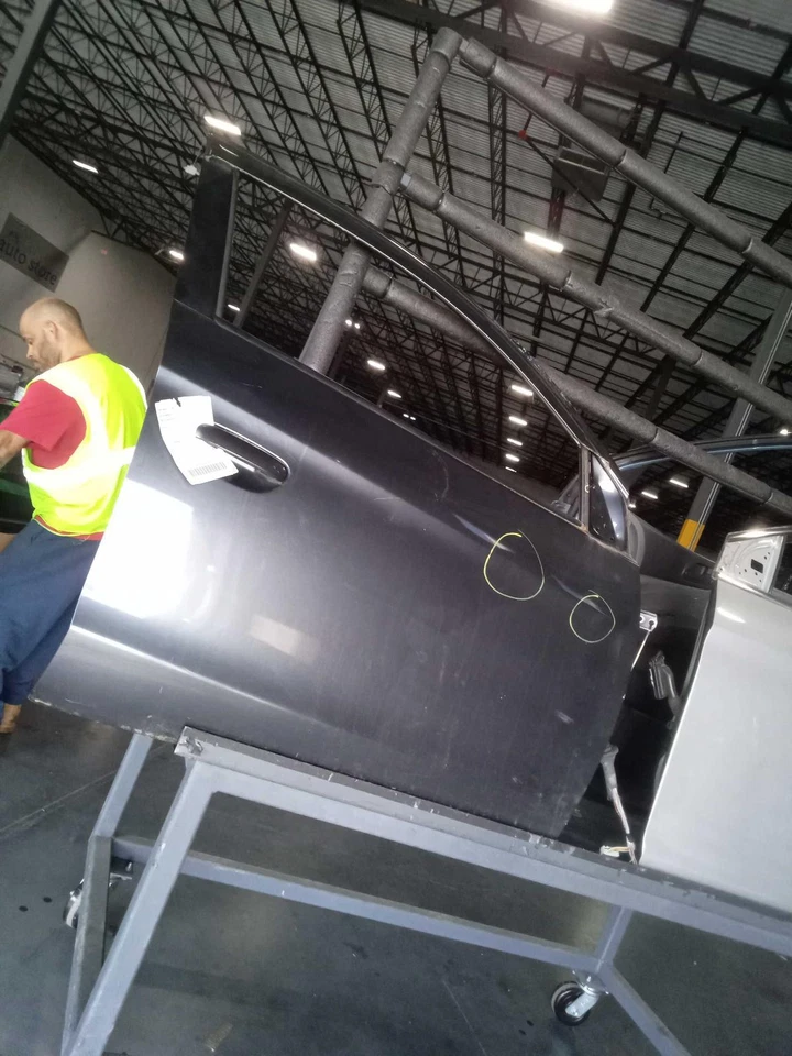 Used Front Right Door Assembly Front fits: 2015 Mitsubishi Mirage Front Right Gr - Image 1 of 4