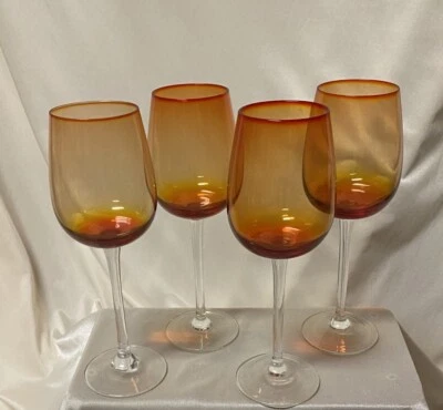 "Juego de 4 copas de agua/vino de tallo largo transparente #554B Pier 1 Amberina 9,25"" de alto" Foto 1 de 4