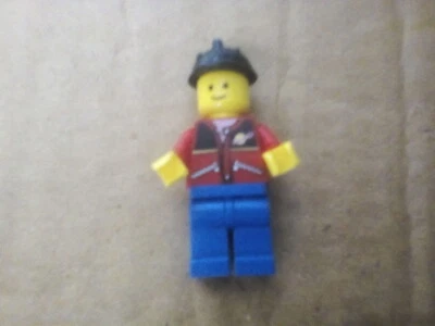 Lego Mini Figura Vaquero Espacial Sombrero Negro Foto 1 de 3