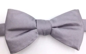 $95 Bloomingdales Mens Solid Gray Silk Bowtie Suit Classic Adjustable Bow Tie - Picture 1 of 5