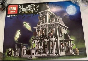 Unbuild Monster Fighters Haunted House 10228 - Picture 1 of 9
