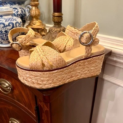 EUC Marc Fisher Naydine Raffia Straw Platform Sandals Size 6 - Image 1 of 4