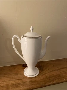 Waterford Kilbarry Platin große Kaffee Tee Kanne mit Deckel Weißgoldrand Fine China - Bild 1 von 10