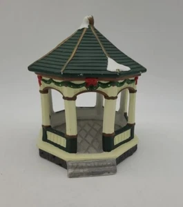 Gazebo porcellana O'Well Heartland Valley Village - Foto 1 di 9