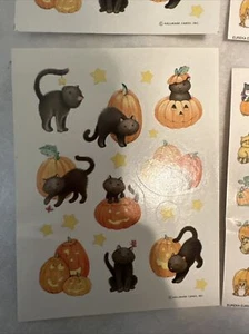 Lotto adesivi vintage Halloween Hallmark 7-8 fogli gatto nero zucca cuccioli - Foto 1 di 5