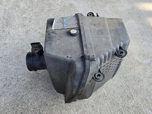 2003-2004 Cadillac CTS Air Cleaner Intake Filter Box Housing OEM Used - Bild 1 von 5