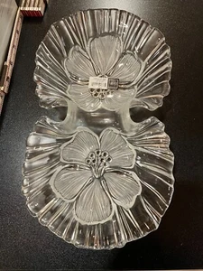 Mikasa 2 Part Server Hibiscus Frost 13” Divided Candy Dish Embossed Centerpiece - Picture 1 of 5