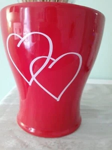 Edible Arrangement Sweet Berries Ceramic Holiday Hearts Print Vase Planter 5.5" - Picture 1 of 5
