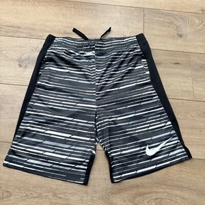 Nike Youth Dri-Fit Athletic Shorts in Black Gray White Geometric Pattern Size L - Picture 1 of 9