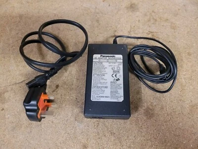 Fuente de alimentación original Panasonic ADAPTADOR DE CA N0JZHK000006 15V 4.0A  Foto 1 de 4