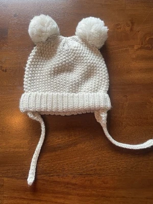 Zara Accesorios Infante Bebé Nudo Invierno Sombrero Gorro Con Pompones Blanco Foto 1 de 3