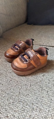 Zapatos Carters bebé niño talla 4 Foto 1 de 4