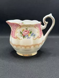 Royal Albert Lady Carlyle Creamer ottime condizioni usato rosa floreale - Foto 1 di 9