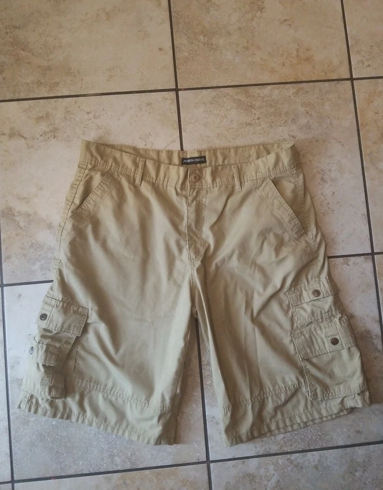 PANTALONES CORTOS CARGO DE MEZCLA DE ALGODÓN MARRÓN CULTURA MODERNA PARA HOMBRE Talla 40 Foto 1 de 4