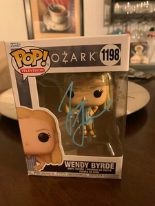 Signed Funko Laura Linney - Ozark - Wendy Byrde #1198 - Picture 1 of 5