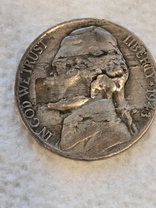 War Nickel 1943 P Lamination Error Left top, slight Copper peeking through - Picture 1 of 5