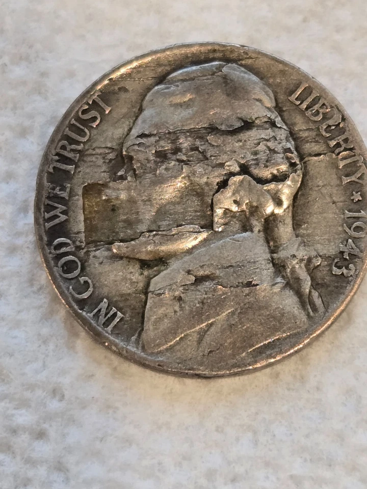 War Nickel 1943 P Lamination Error Left top, slight Copper peeking through - Image 1 of 4