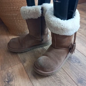 UGG Plumdale 1894 Suede Zip Sheepskin Warm Boots Tan Tassled UK 4 EU 35 - Bild 1 von 10