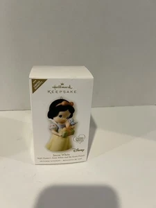 2008 Hallmark Keepsake Ornament Disney Snow White Precious Moments MIB - Picture 1 of 5