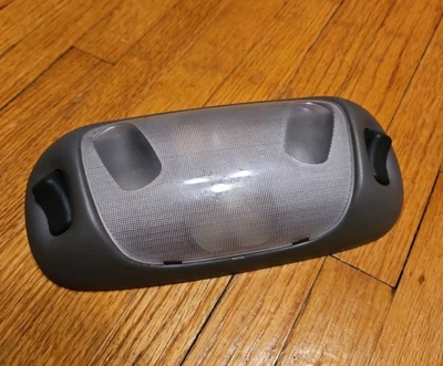 1997 - 2003 Ford F250 F350 mapa de luz cúpula teto aéreo cinza OE F4DB-13776-BCW - Imagem 1 de 4