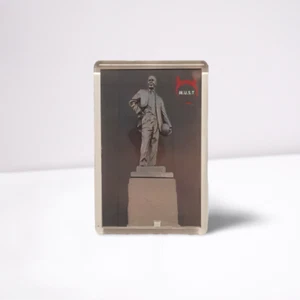 Manchester United Sir Matt Busby Statue Fridge Magnet - Picture 1 of 1