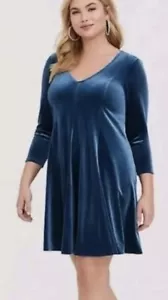 NWT Torrid 1 1X Plus Blue Fluted Velvet Stretch Event Holiday Dress NEW W TAGS - Picture 1 of 9