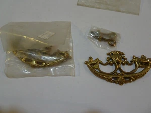 Pair of  Vintage  NOS- Very Ornate Brass  Old Drawer Pulls  Drawer knobs   - Picture 1 of 3