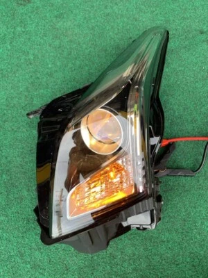 🛑 2013-2019 Cadillac ATS Sedan Halogen Headlight Left Driver Side OEM Date 2022 - Image 1 of 4