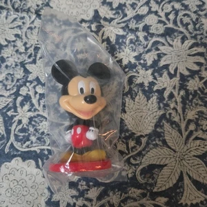 2002 Kellogg's Cereal Premium Disney 3" Mickey Mouse Nodder In Unopened Package - Picture 1 of 4