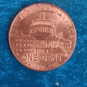 2009 Error Penny - Picture 1 of 5