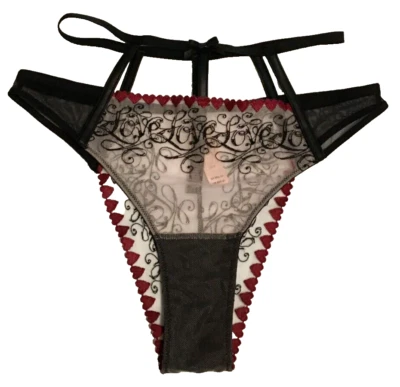 Panty Victoria's Secret Cintura Alta Enjaulado Talla L Cartas de Amor Corazones Bordados Foto 1 de 4