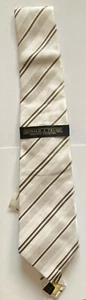 Nueva Corbata de Seda Beige Colección Firma Donald J. Trump Para Hombre - Imagen 1 de 5