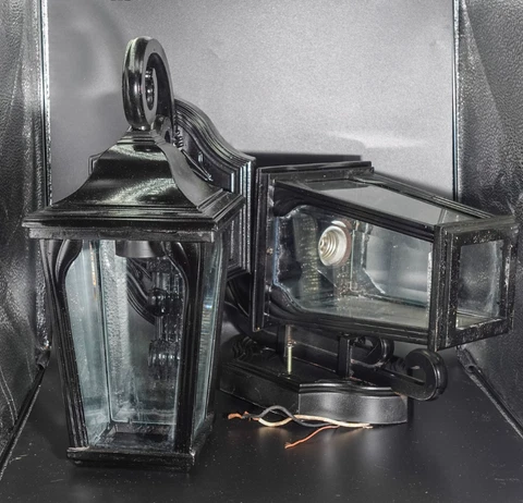 Pair of Used Modern Porch Lantern 1 Bulb Cover