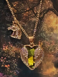 THORN & FABLE UNICORN HEART WINGS NECKLACE WINGS LARGE STONE & RHINESTONES 18" - Picture 1 of 15