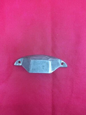 Poignée Coquille Ancienne Aluminium Alu Pour Meuble Atelier Industriel - Photo 1/4