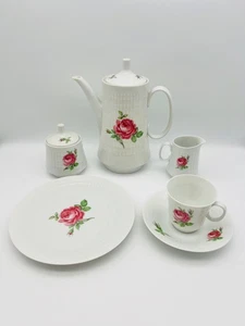 🌹 Hutschenreuther Maria Theresia Rote Rose Kaffeeservice 29tlg. für 8 Pers. ☕ - Bild 1 von 7