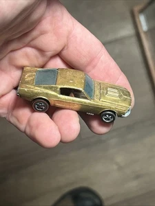๐ฅ Vintage Custom Mustang Hot Wheels Redline Gold Mattel 1967 Hong Kong ๐ฅ - Picture 1 of 9