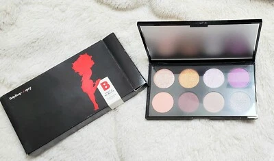 Betty Boop x Ipsy That's So Betty Eyeshadow Palette - 8 Shades - Image 1 of 3