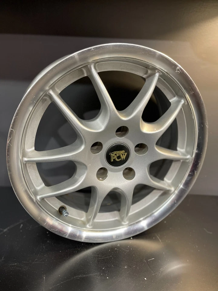 Panther 16 дюймов EMR 151 серебристое алюминиевое колесо 5x114,3 38 мм смещение 690 кг ЛИТОЕ - Изображение 1 из 1